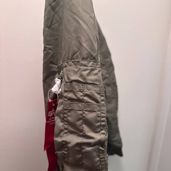 Alpha Industries L2B Long Bomber Jacket Medium Sage Green Streetwear New - Picture 11 of 16
